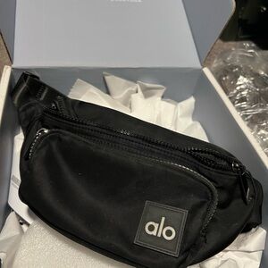 ALO YOGA Explorer Fanny Pack Black